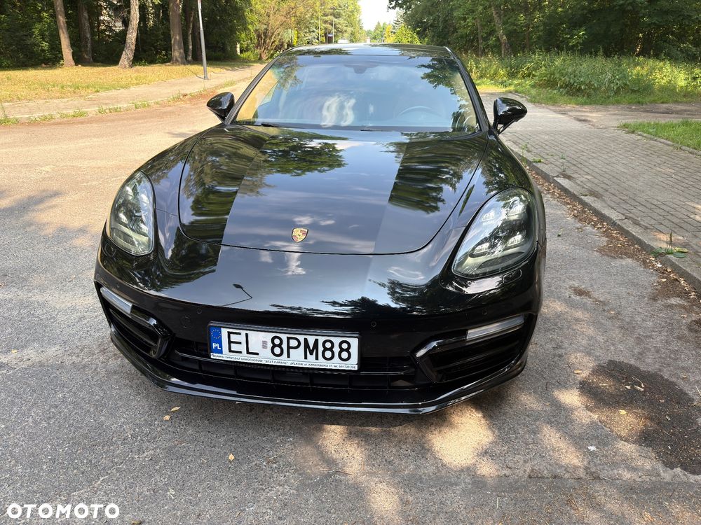 Porsche Panamera 4 - 1
