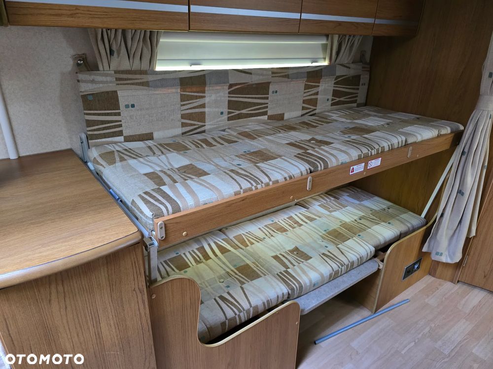 Bailey Pageant S7 Champagne - 17