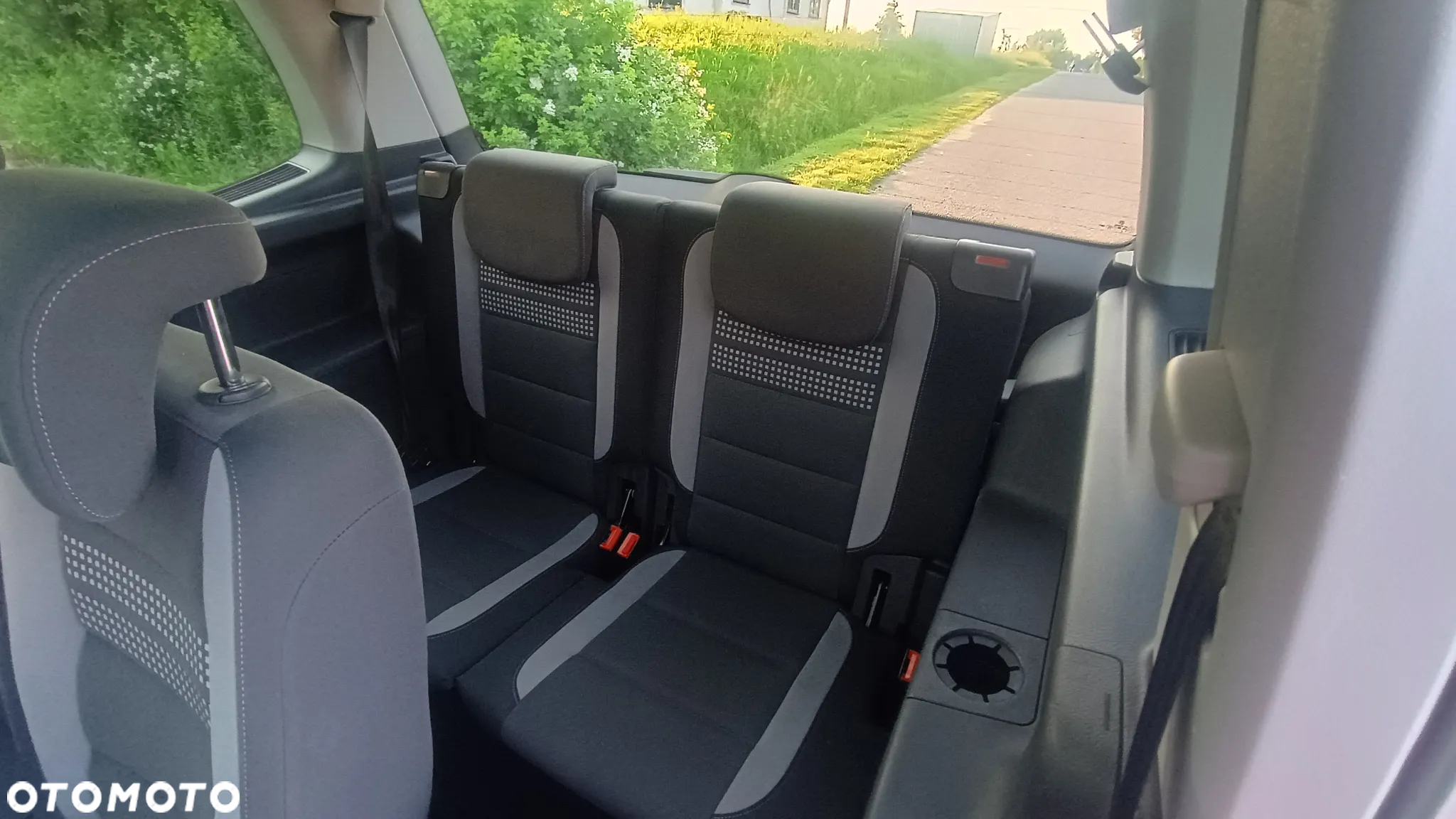 Volkswagen Touran 2.0 TDI DPF BlueMotion Technology Life - 21