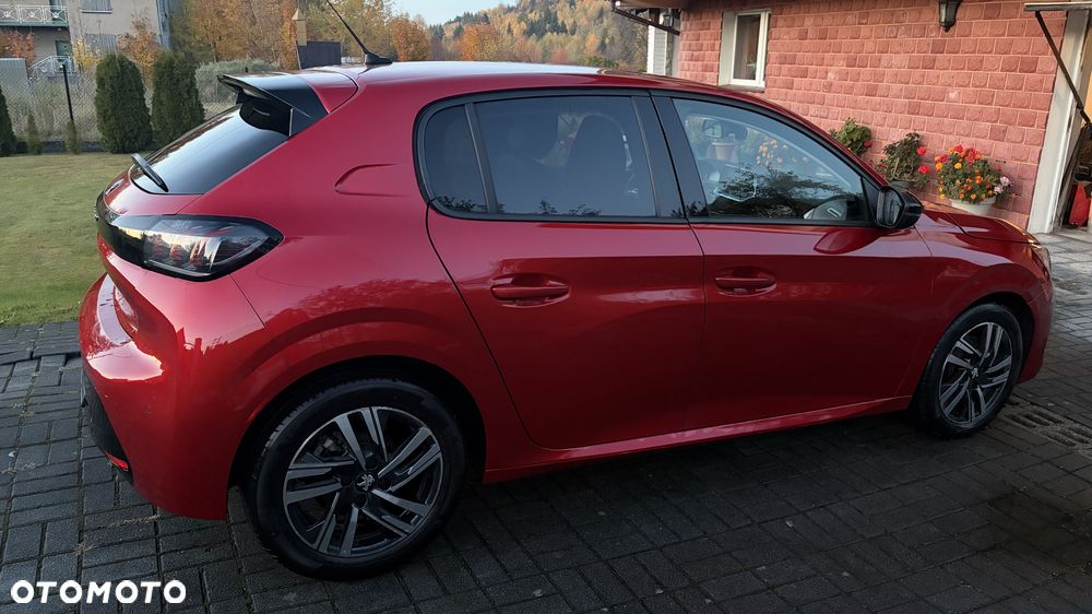 Peugeot 208 2022 photo 3