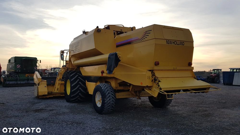 New Holland TX 66 2001R - 9