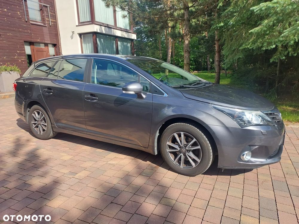 Toyota Avensis 1.8 Business Edition - 4