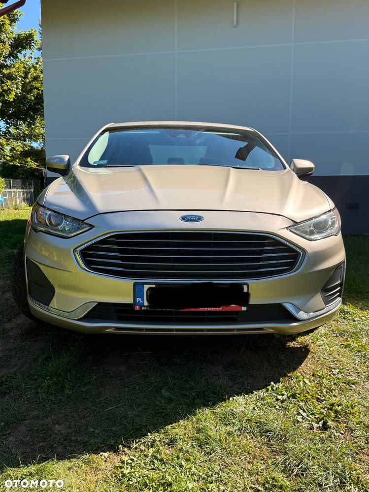 Ford Fusion - 10