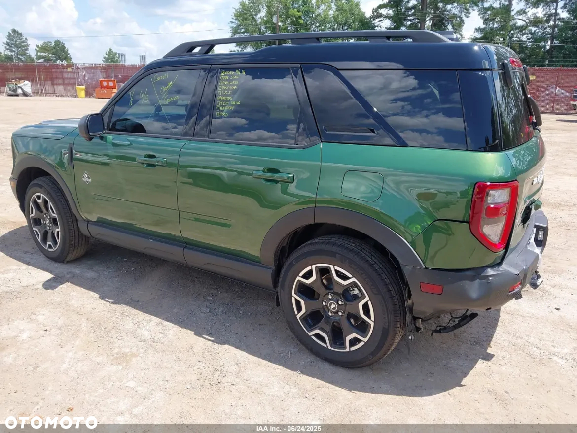 Ford Bronco - 5
