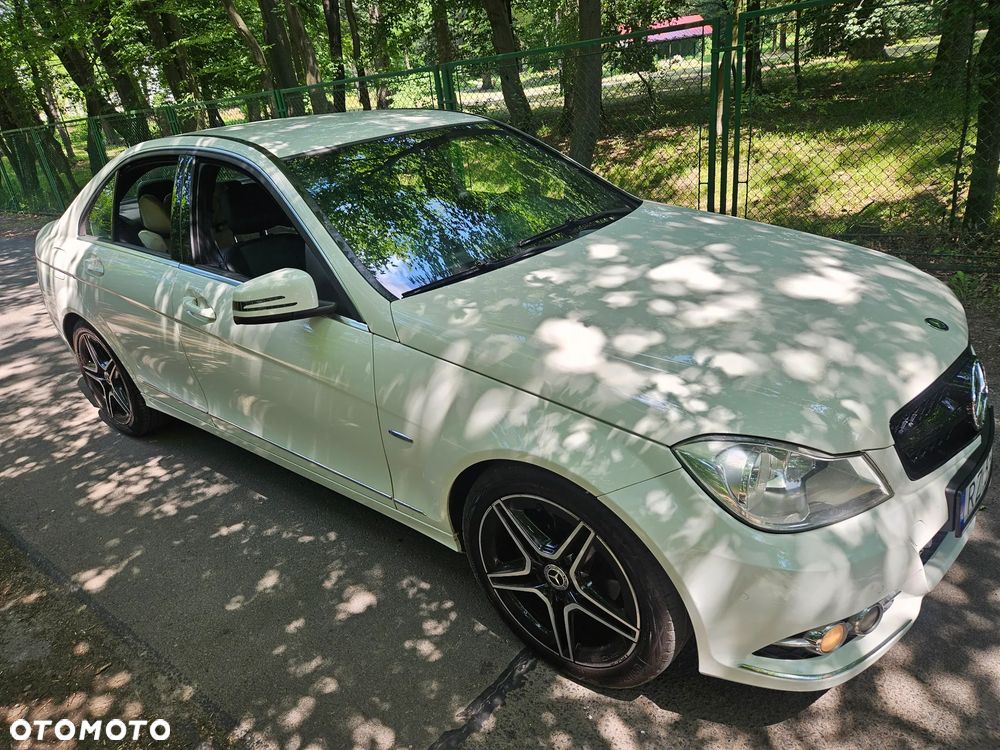 Mercedes-Benz Klasa C - 22