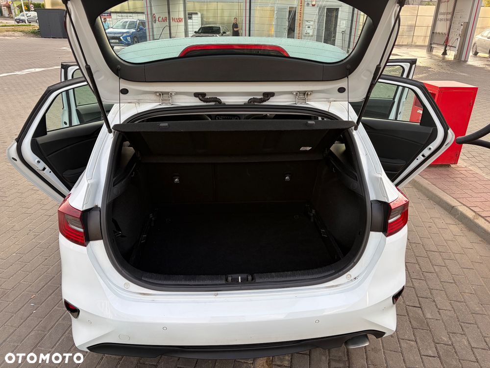 Kia Ceed 1.5 T-GDI M - 9