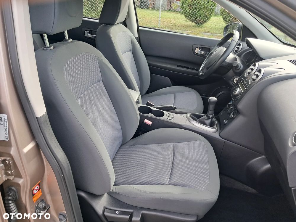 Nissan Qashqai 1.6 visia - 20