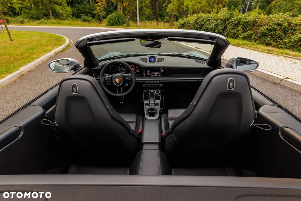 Porsche 911 Carrera 4S Cabriolet PDK - 15