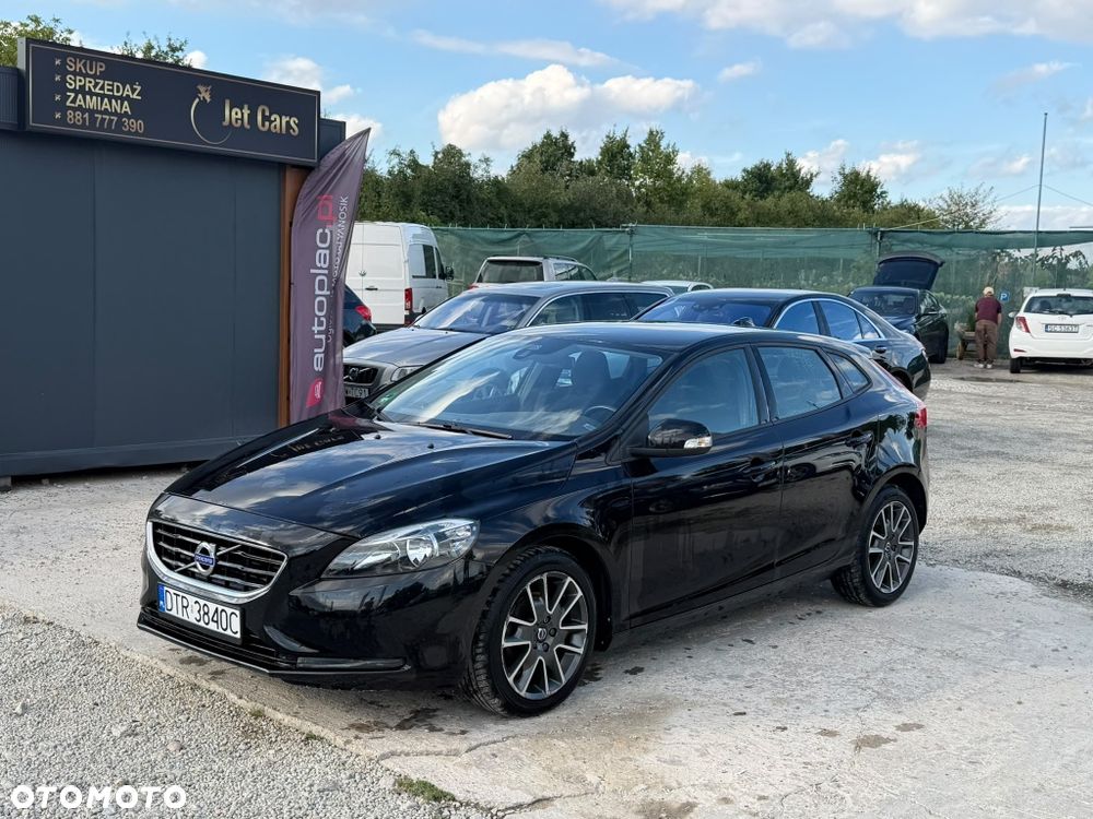 Volvo V40, 2015