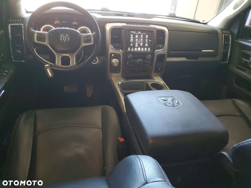 Dodge RAM - 8