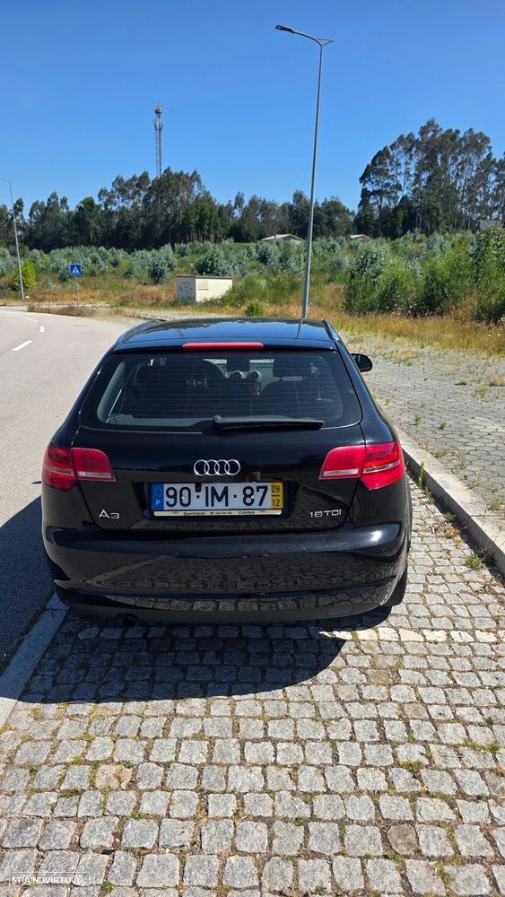Audi A3 Sportback 1.6 TDI Attraction - 4