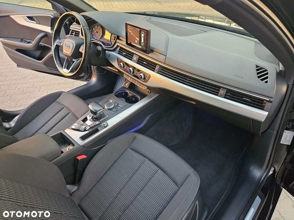 Audi A4 Avant 2.0 TDI ultra S tronic - 12