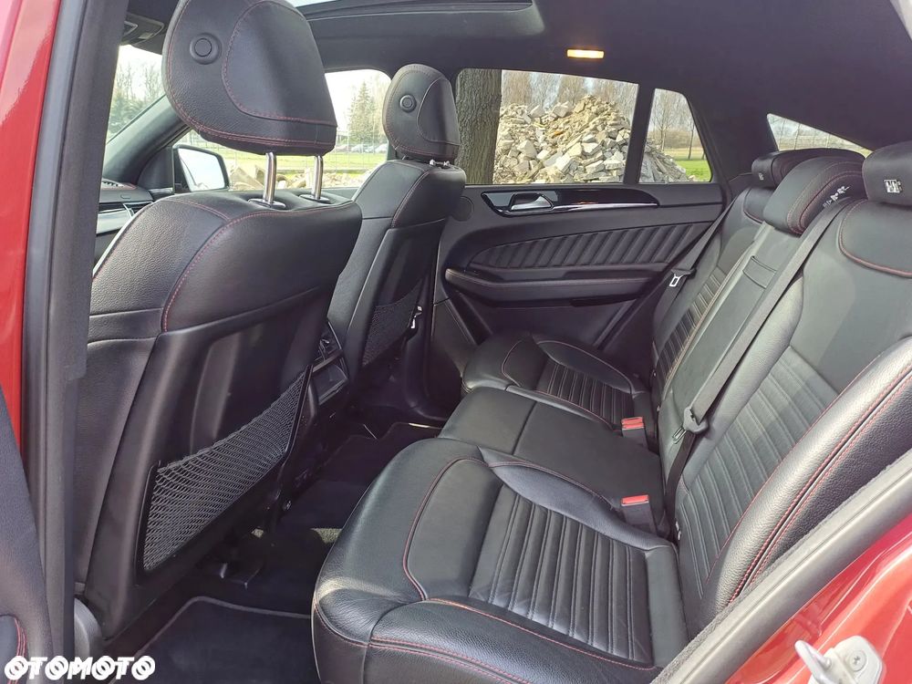 Mercedes-Benz GLE - 12