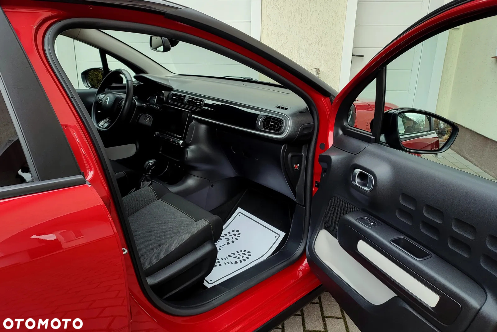 Citroën C3 1.2 PureTech Shine - 29