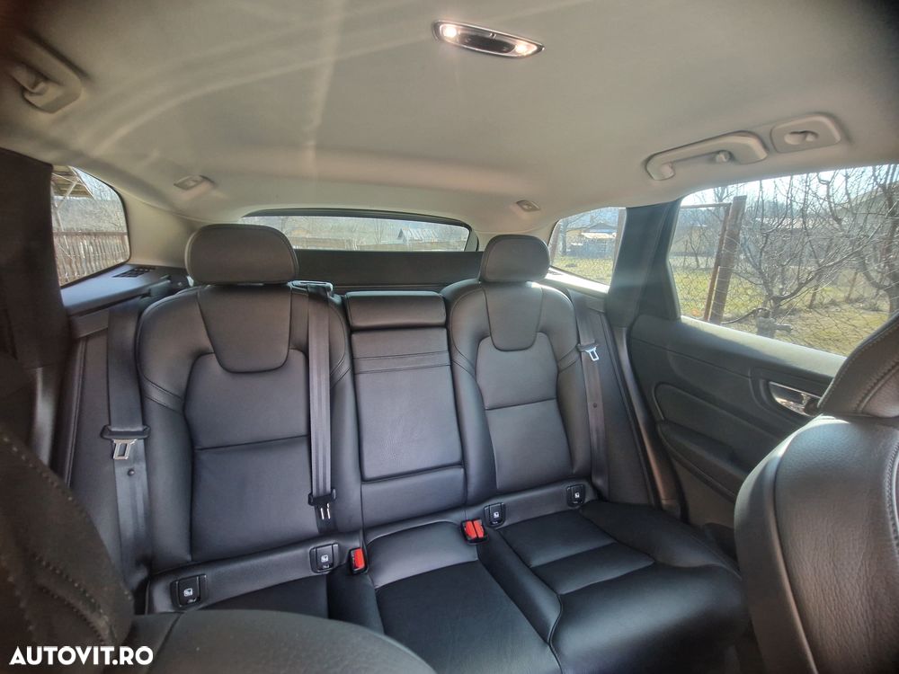 Volvo XC 60 B4 D AWD Geartronic Inscription - 18