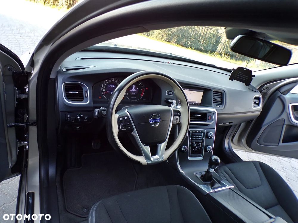 Volvo S60 D4 Summum - 15
