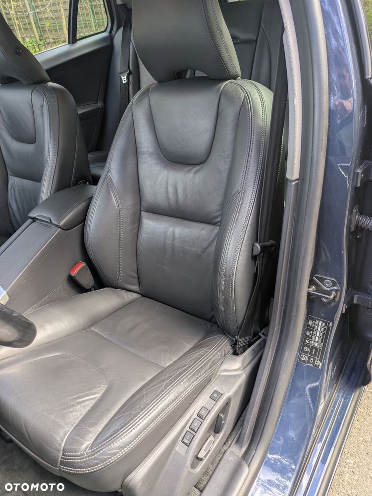 Volvo V60 D4 AWD Summum - 21