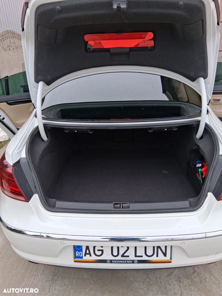 Volkswagen Passat CC 2.0 TDI DSG 4Motion BMT - 9