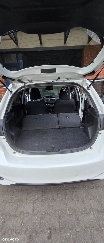 Toyota Yaris Hybrid 100 Premium EU6 - 10