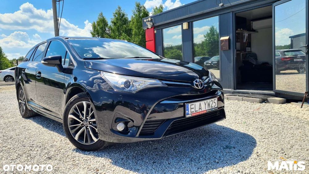 Toyota Avensis - 5