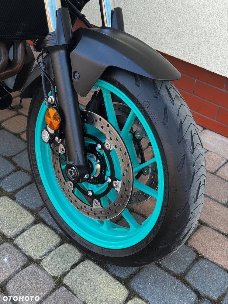 Yamaha YZF - 16