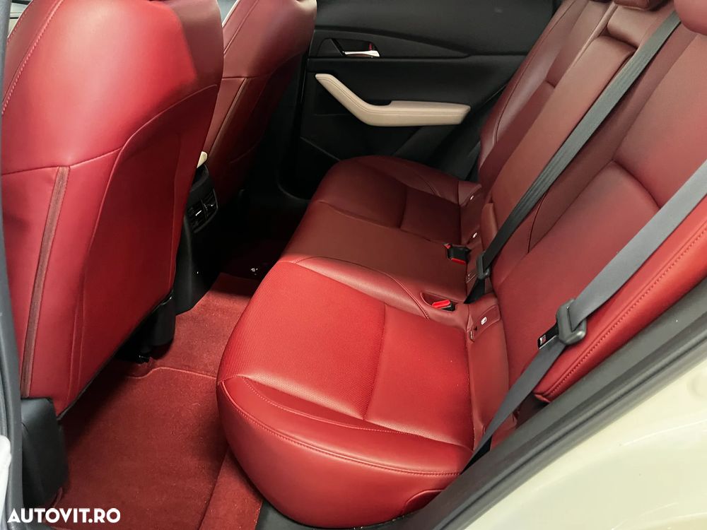 Mazda CX-30 - 12