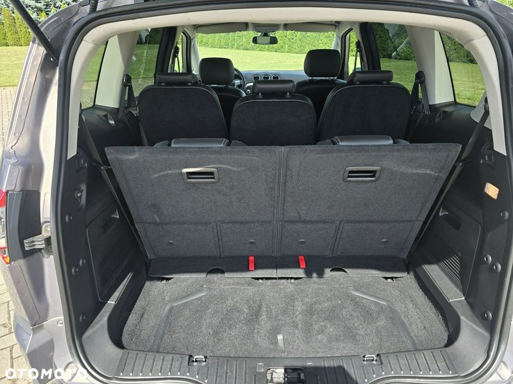 Ford S-Max - 22