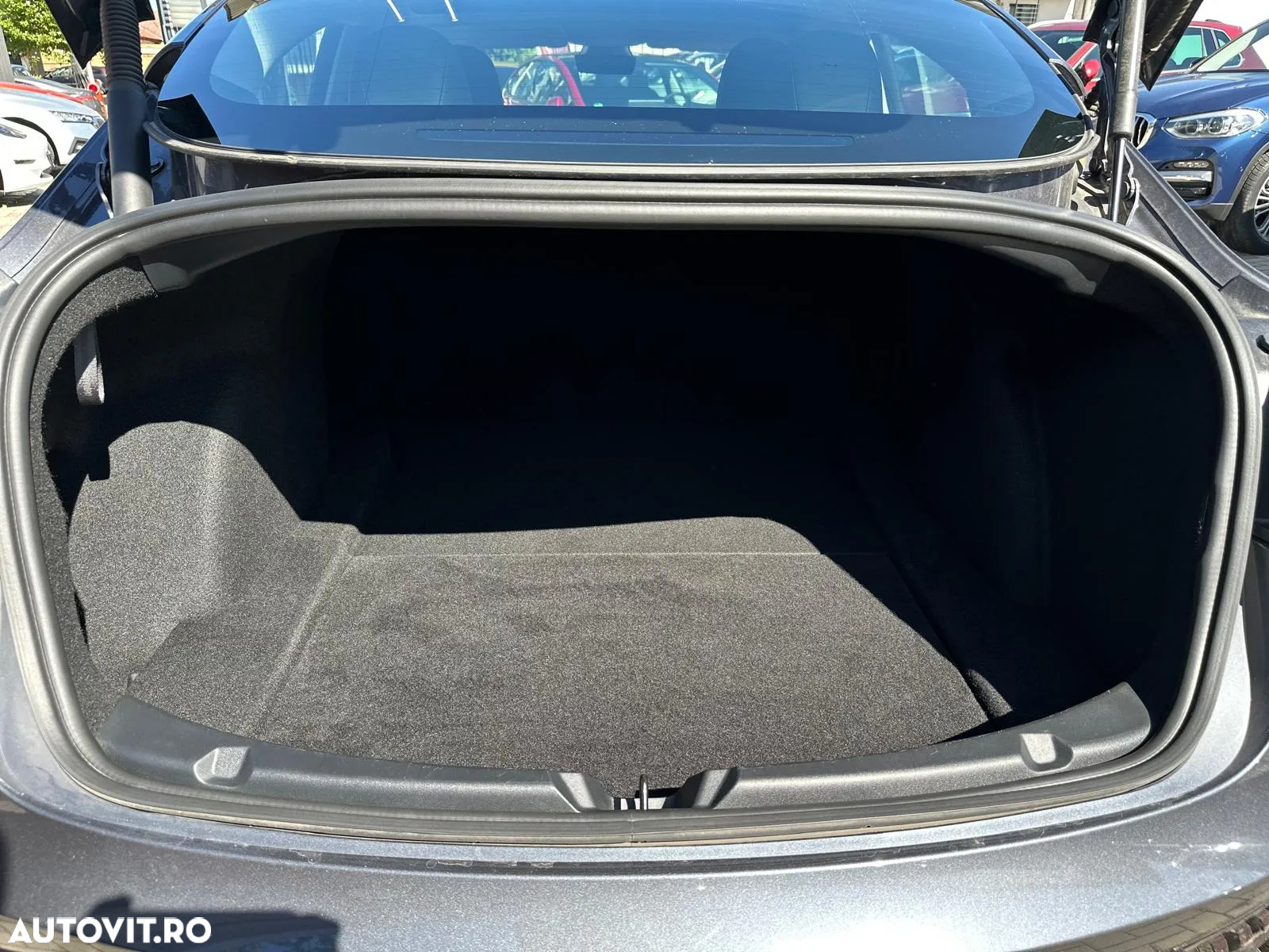 Tesla Model 3 Langstreckenbatterie Allradantrieb Dual Motor - 36