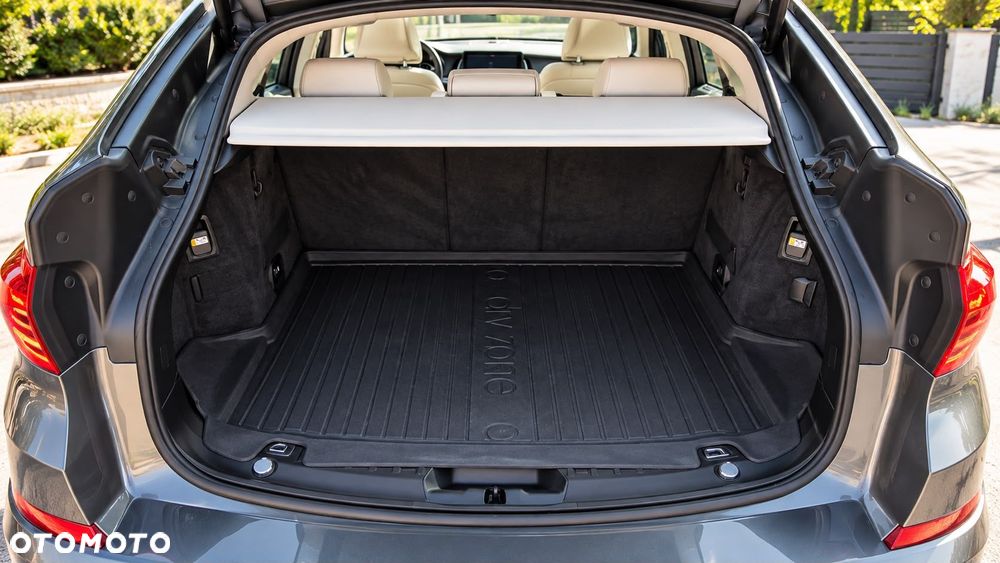 BMW 5GT 550i Luxury Line - 24