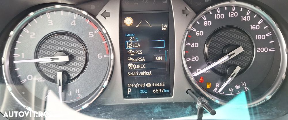 Toyota Hilux 2.4D 150CP 4x4 Double Cab AT Executive - 18