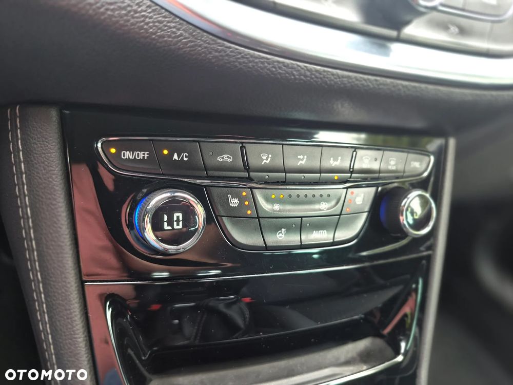 Opel Astra 1.4 Turbo Innovation - 13