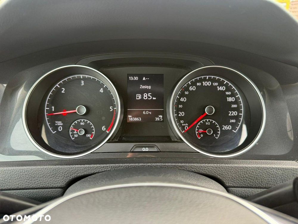 Volkswagen Golf - 16