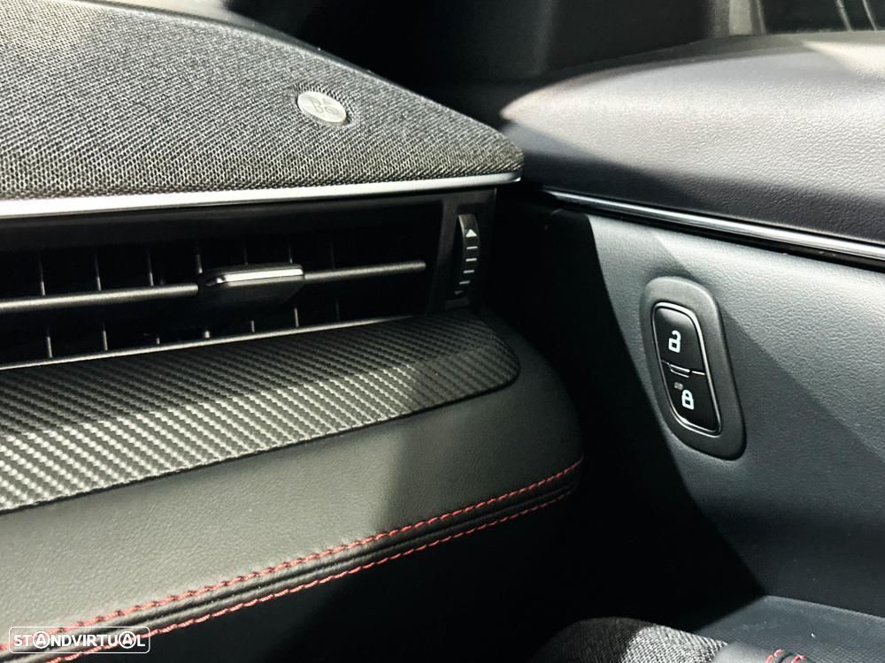 Ford Mustang Mach-E AWD PREMIUM - 36