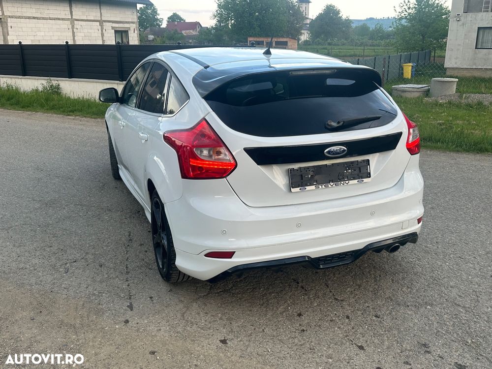 Ford Focus 2.0 TDCi DPF Start-Stopp-System Titanium - 2