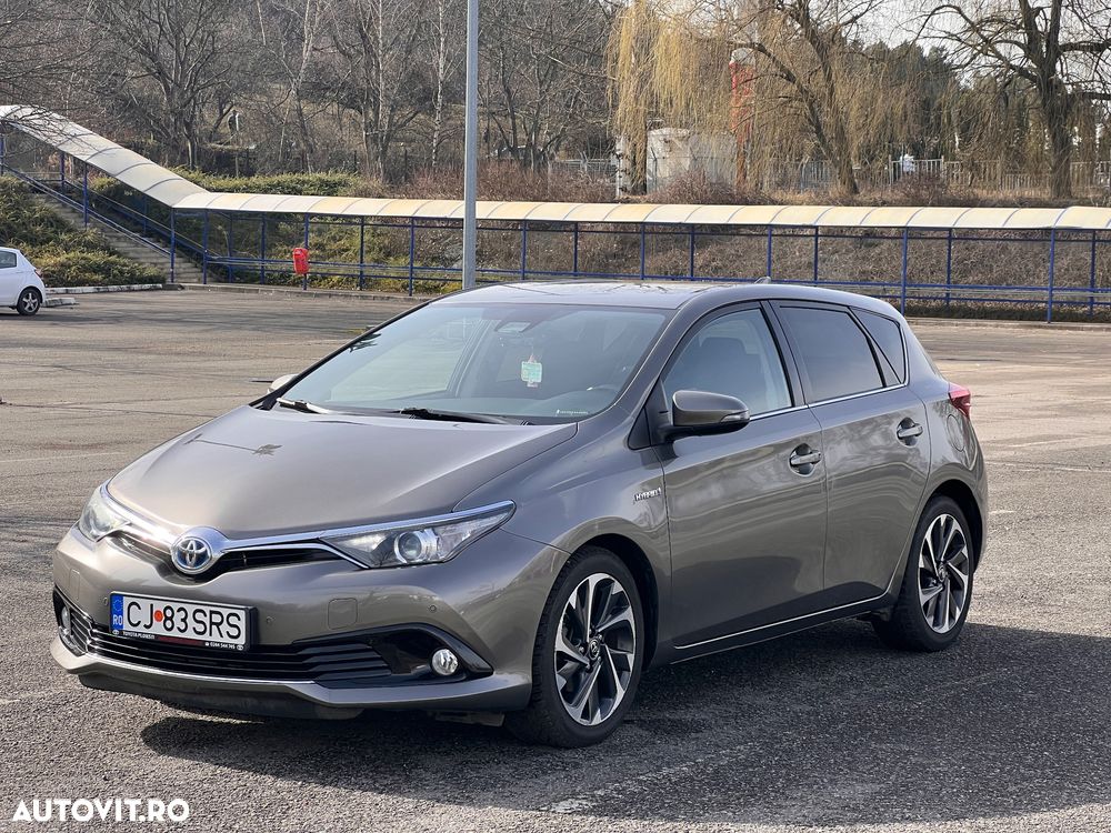 Toyota Auris 2016 photo 2