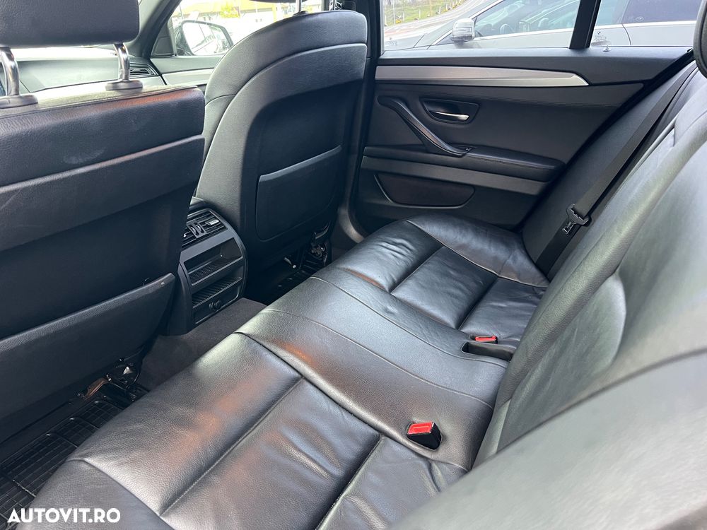 BMW Seria 5 525d xDrive AT - 5