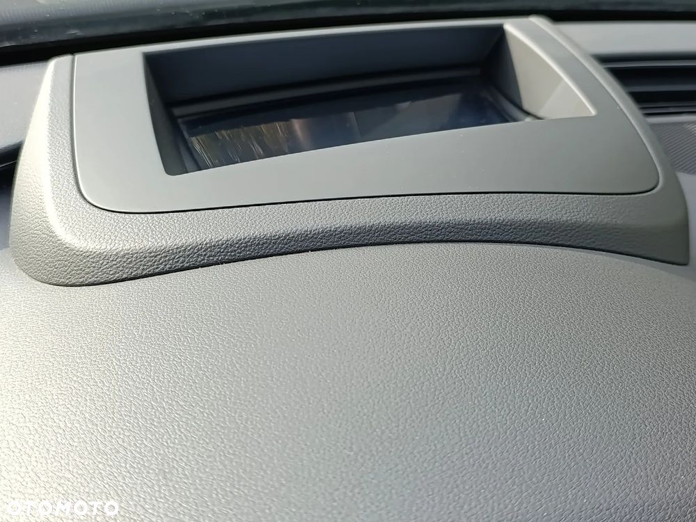 Audi A6 Avant 3.0 TDI quattro S tronic - 16