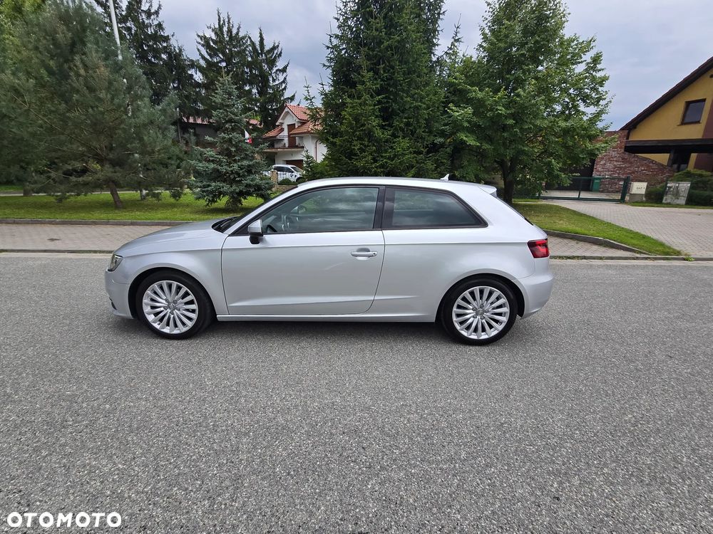 Audi A3 3-drzwiowe 1.6 TDI - 11