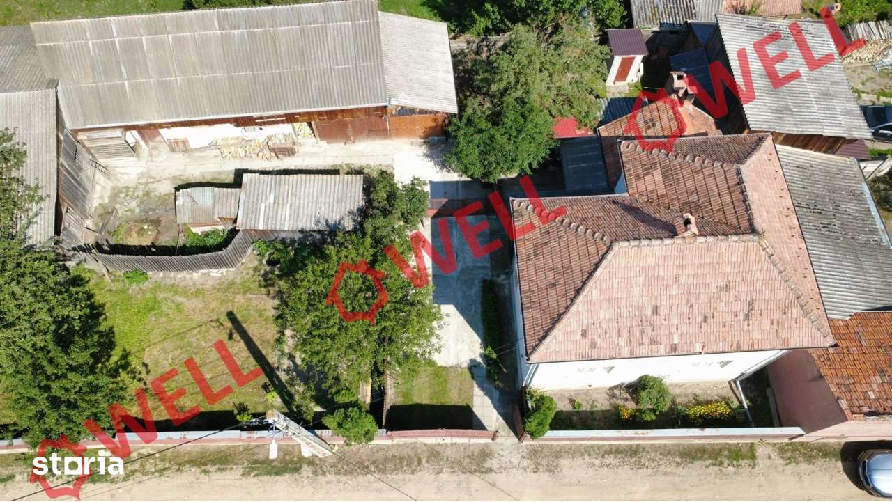 Casă familială de vânzare în Turia! - Imagine principală: 2/19