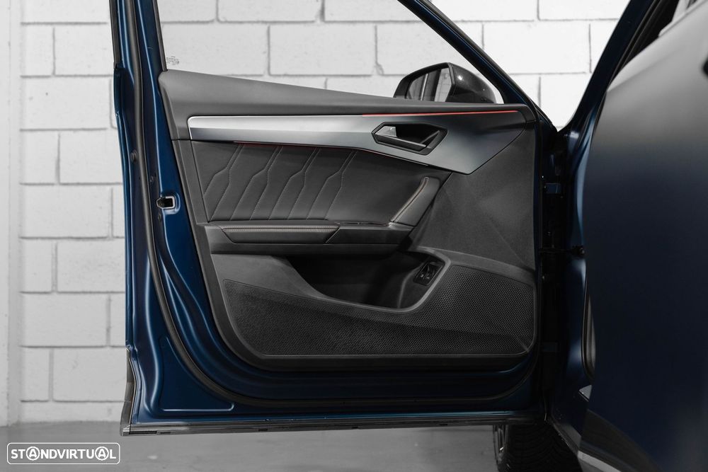 Cupra Formentor 1.4 e-Hybrid DSG VZ - 32