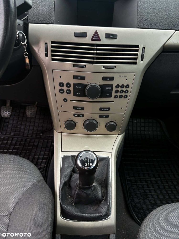 Opel Astra - 8
