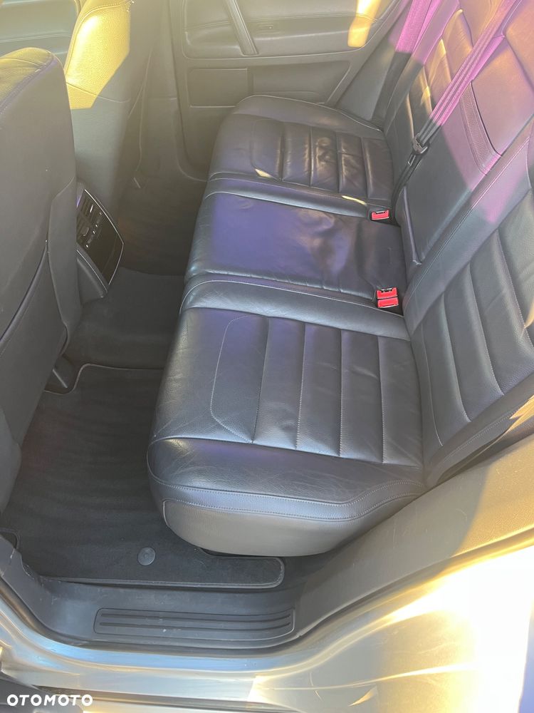 Volkswagen Touareg 3.0 V6 TDI DPF Automatik Individual - 24