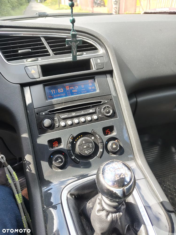 Peugeot 5008 1.6 HDi Premium - 6