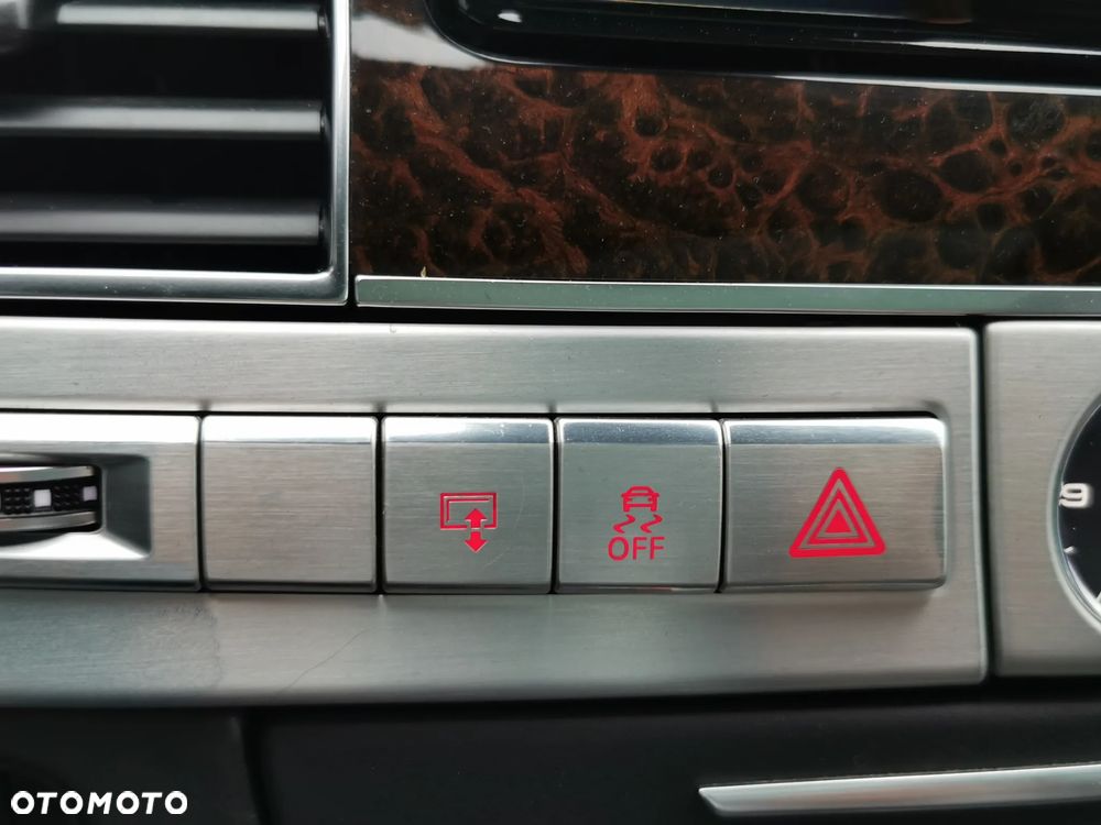 Audi A8 4.2 TDI L Quattro - 30