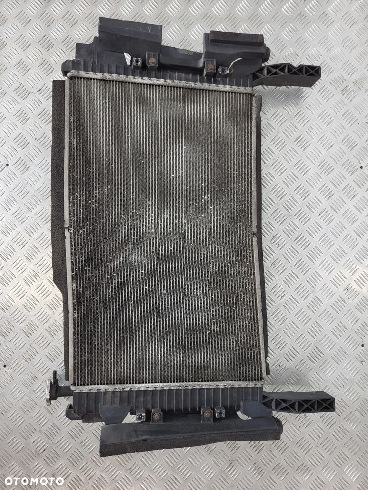 Hyundai H350 2.5 Chłodnica Wody - 4