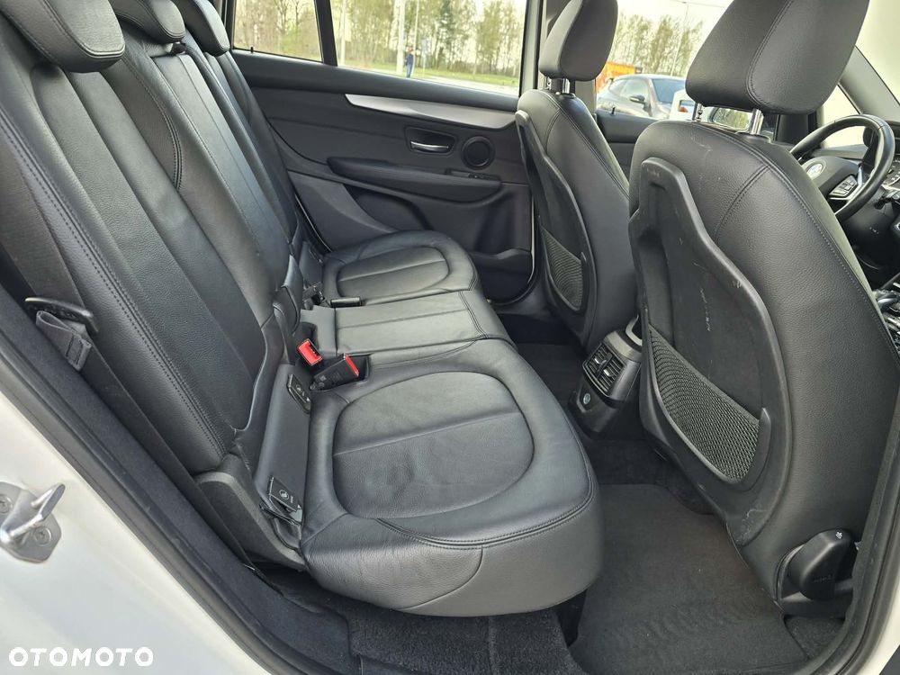 BMW Seria 2 218d GT M Sport - 25