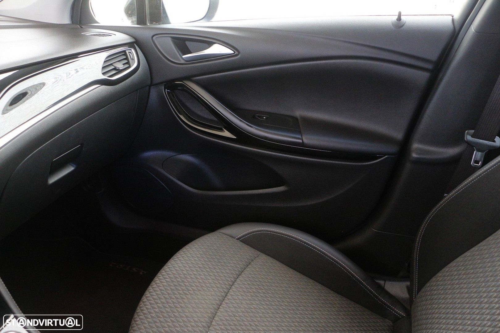 Opel Astra 1.6 CDTI Innovation S/S - 22