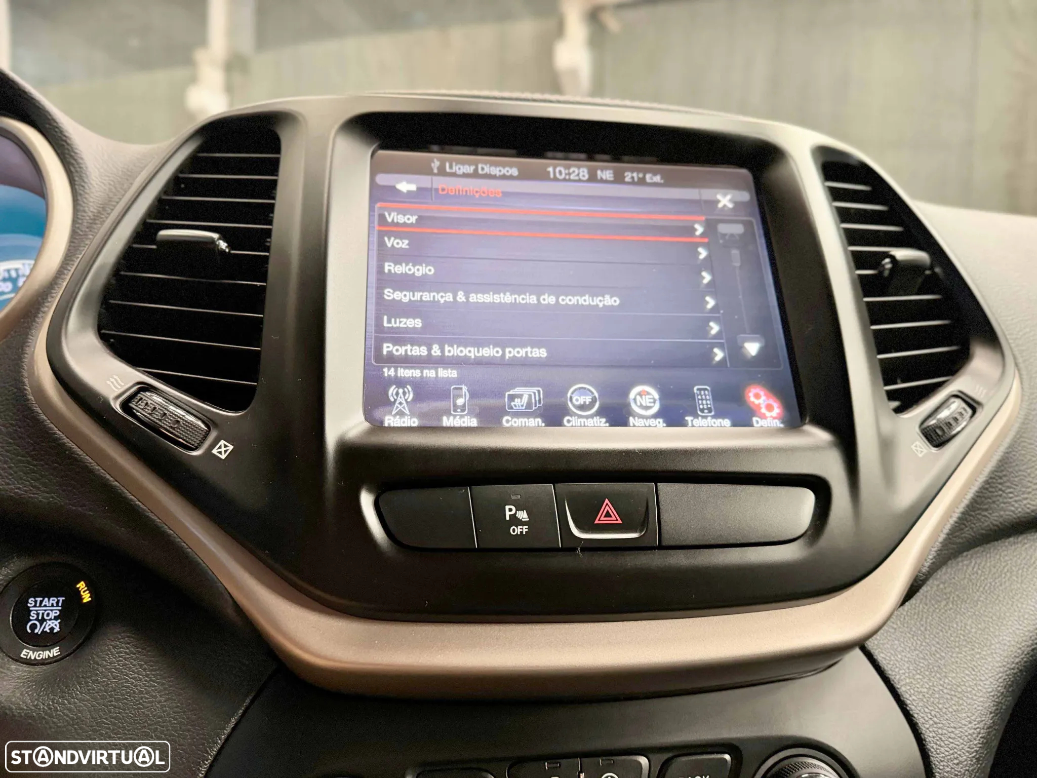 Jeep Grand Cherokee - 11