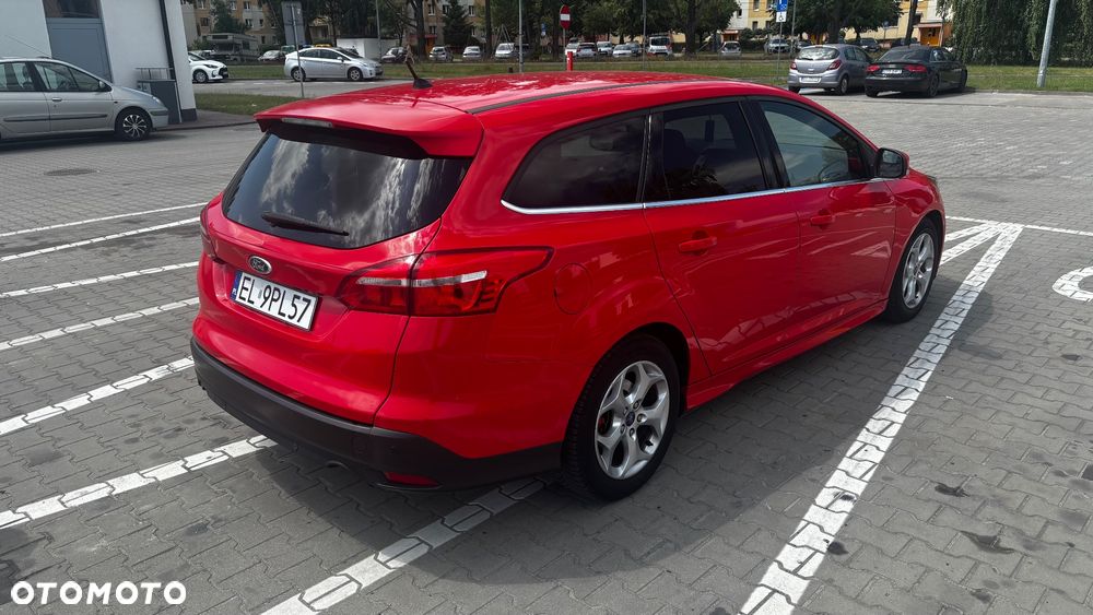 Ford Focus 1.5 TDCi ST-Line Red - 6