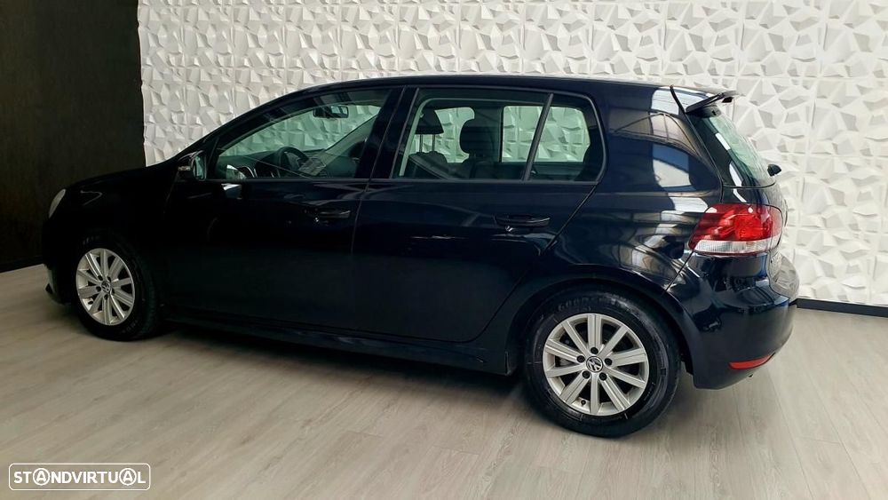 VW Golf 1.6 TDi Confortline - 11